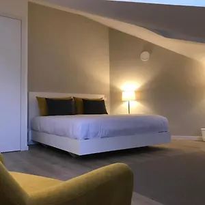Lisbon10 Apartment